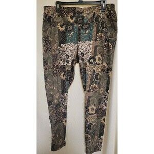 Cato Active Live Well Pull On Capri Leggings Yoga Pants Green Multicolor Size XL